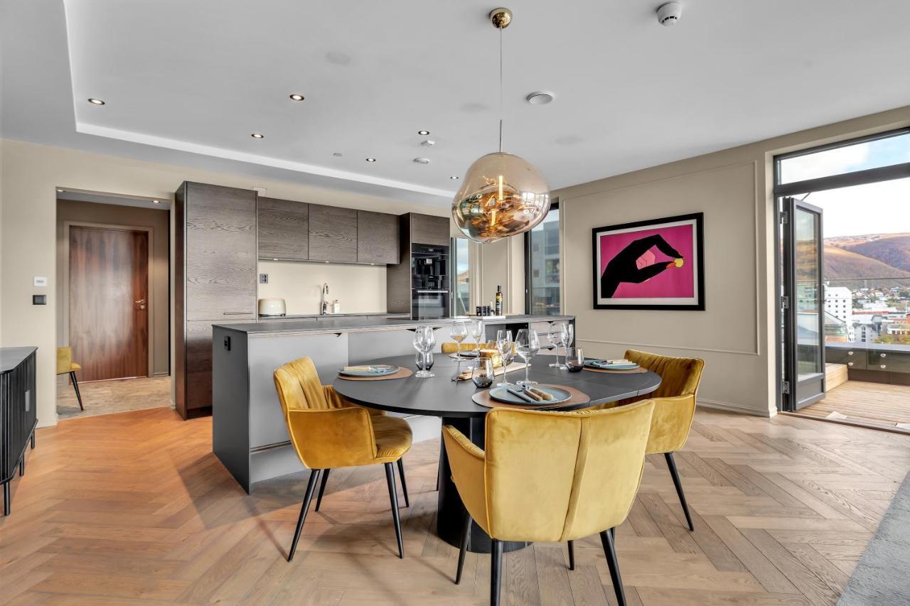 Penthouse In Downtown Tromso New Apartment Екстериор снимка