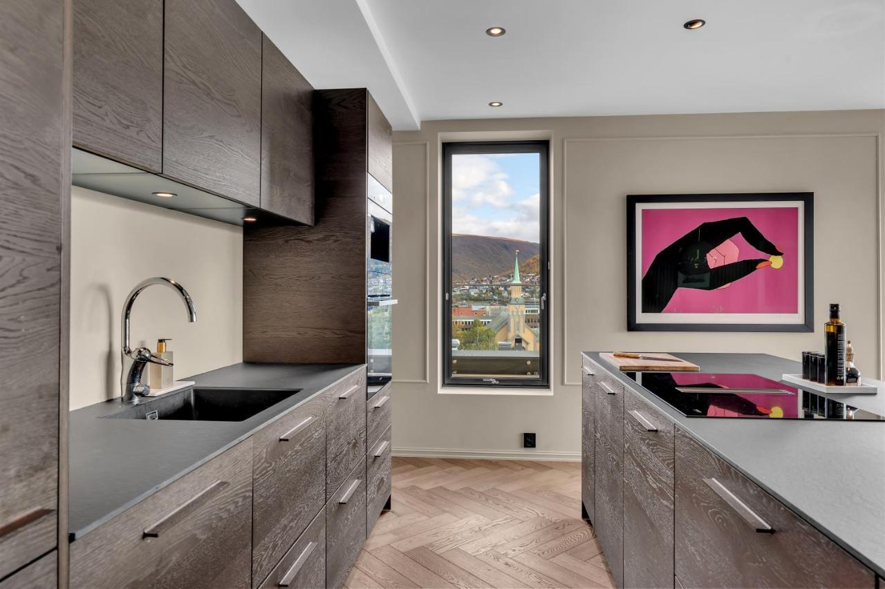 Penthouse In Downtown Tromso New Apartment Екстериор снимка